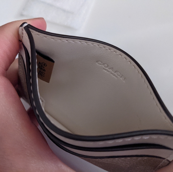 Coach logo card holder NWT - Picture 3 of 4